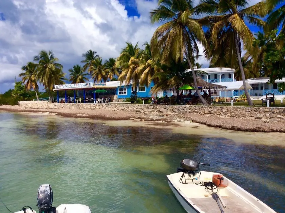 Neptunes Treasure Hotel The Settlement